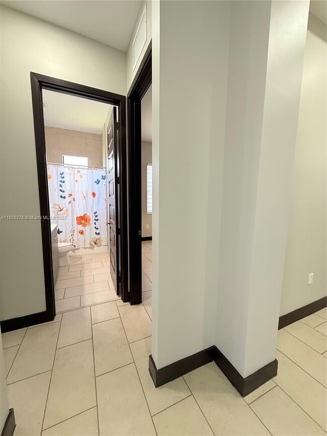 Building Photo - 13651 SW 158th Pl