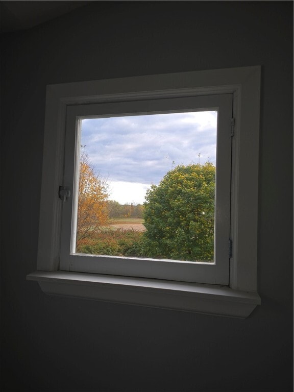 Building Photo - 41 Maple St