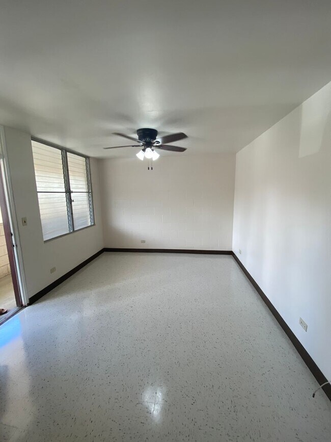 Building Photo - 1217/1223/1227 Kamaile Street