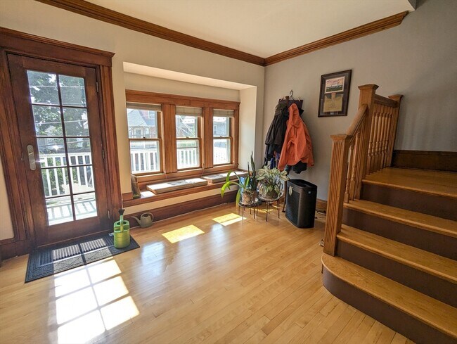 Building Photo - 17 Commonwealth Rd