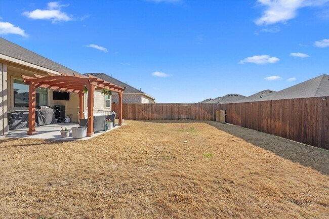 Building Photo - 5028 Waterway Dr