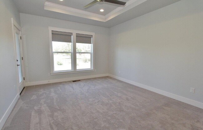 Building Photo - Immaculate Single-Level Home in Reveille de Valor