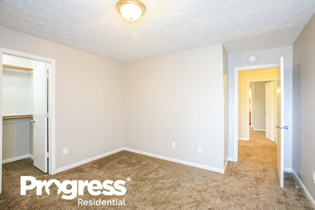 Building Photo - 6736 Berkshire Dr