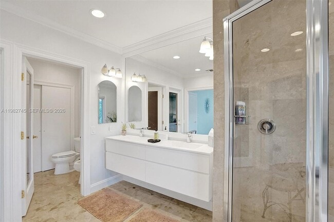 Building Photo - 3942 NE 171 St