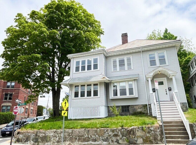 Primary Photo - 44 Bellevue St