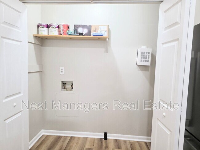 Building Photo - 6768 Willowbrook Dr