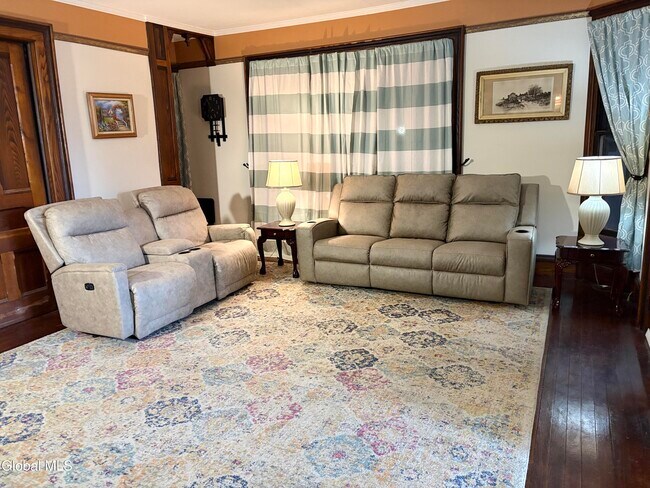 Building Photo - 260 Clark Rd