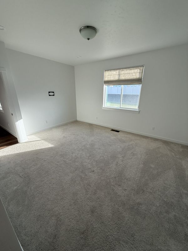 Building Photo - 15350 Blue Pinion Ave