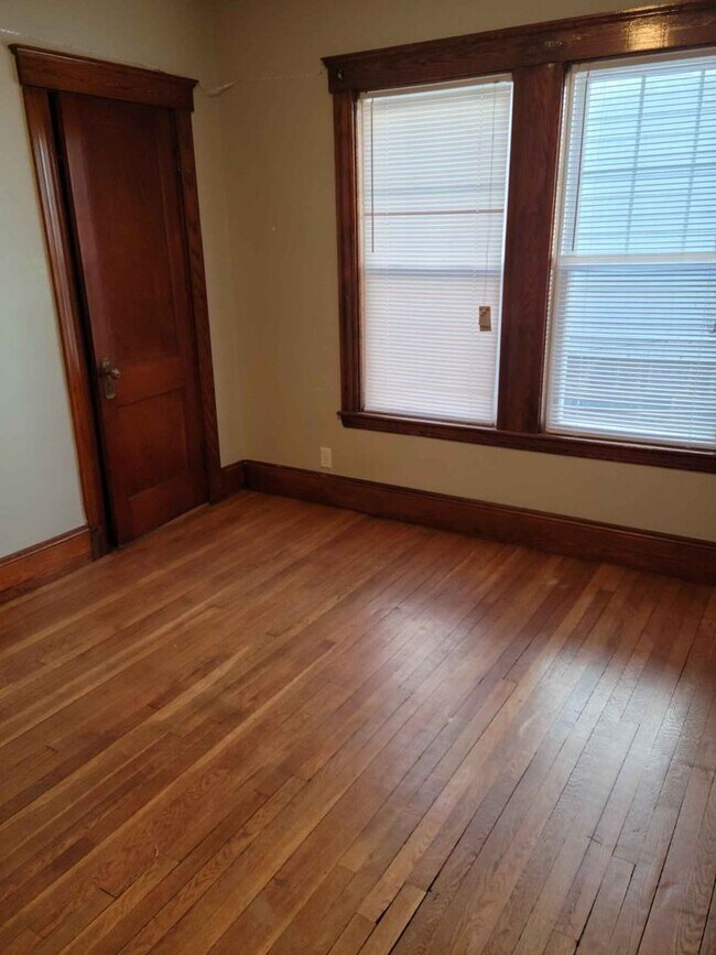 Building Photo - 57 Austin St