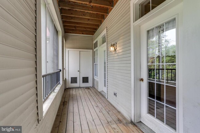 Building Photo - 2111 Ganton Green