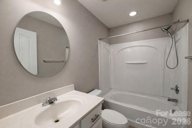 Building Photo - 116 Morning Mist Ln