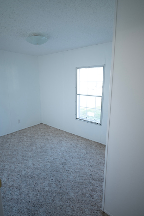 Building Photo - 217 W South Ave