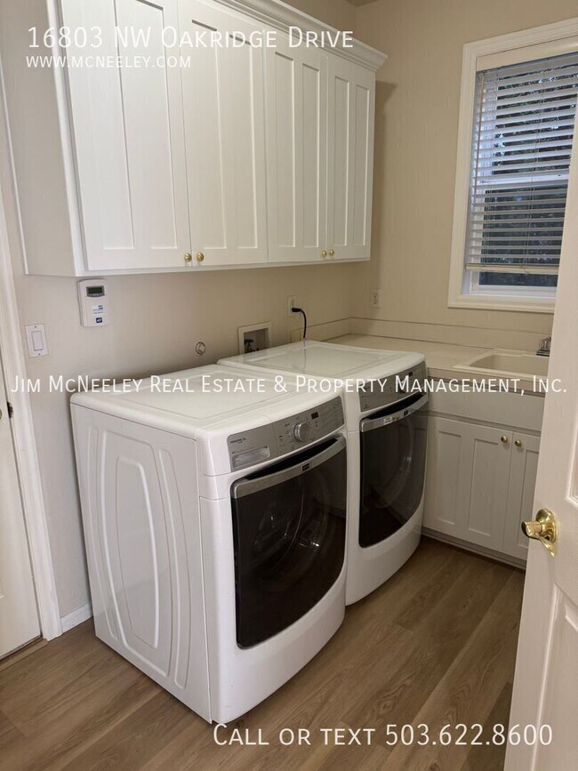 Building Photo - 16803 NW Oakridge Dr