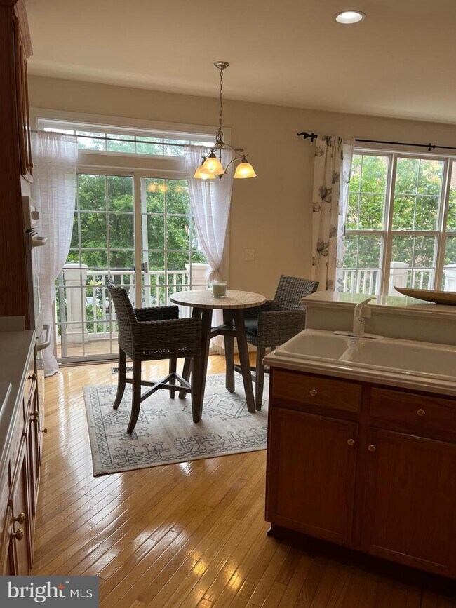 Building Photo - 129 Fortnightly Blvd