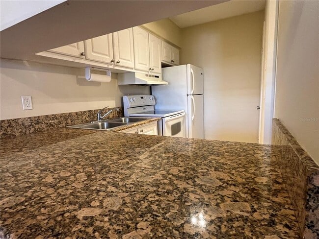 Building Photo - 120 S Church Ave