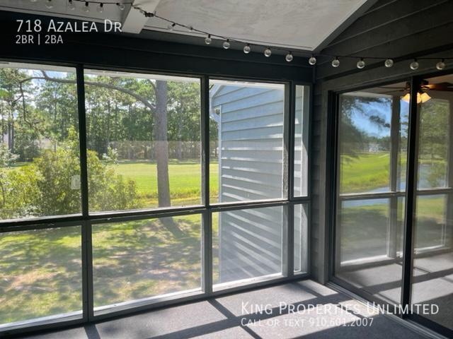 Building Photo - 718 Azalea Drive Unit 454