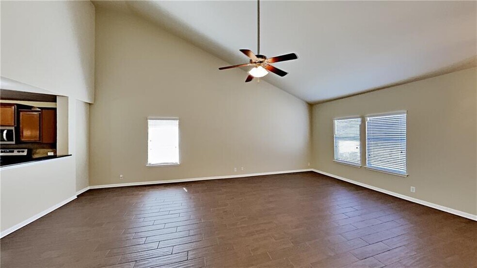 Building Photo - 200 Adriana Ln