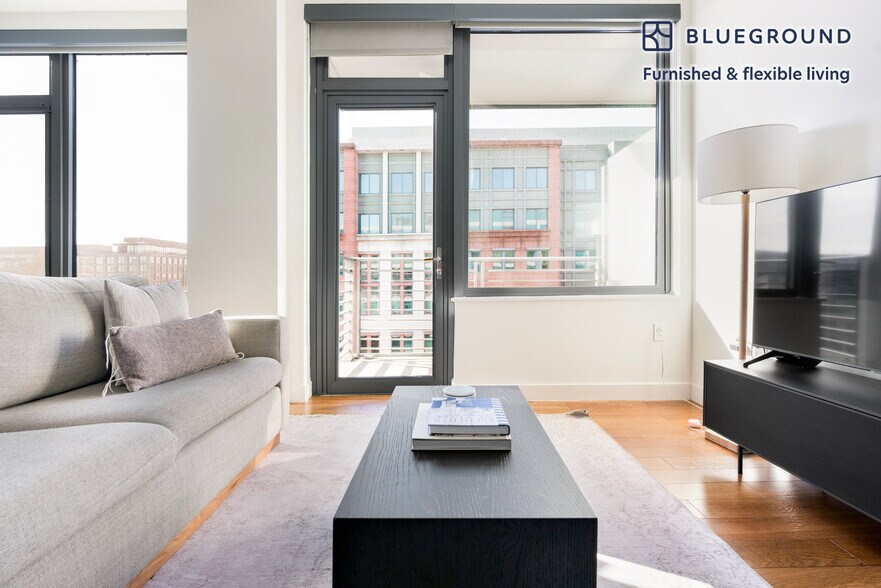 Building Photo - 1212 4th St SE