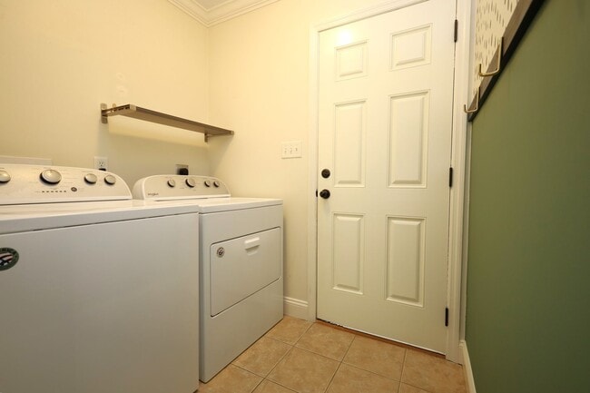 Building Photo - 4131 Ginger Trail
