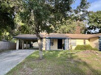 Building Photo - 705 Bayou Ave