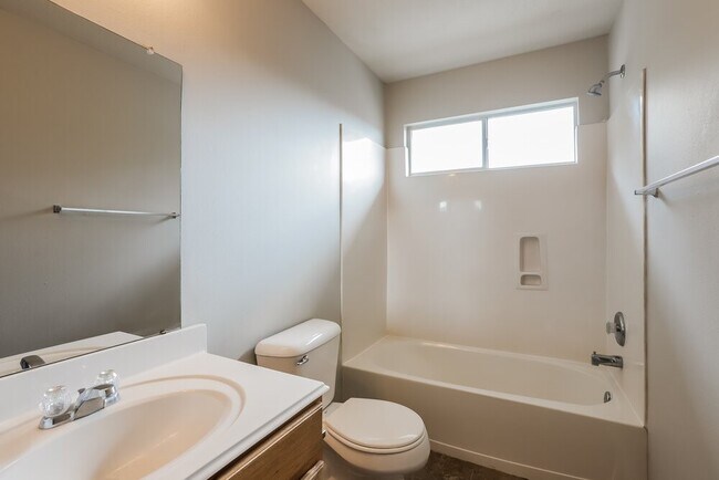 Building Photo - 2823 Cypress Island Dr