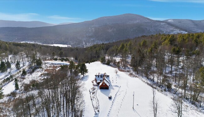 Building Photo - 241 Campbell Rd