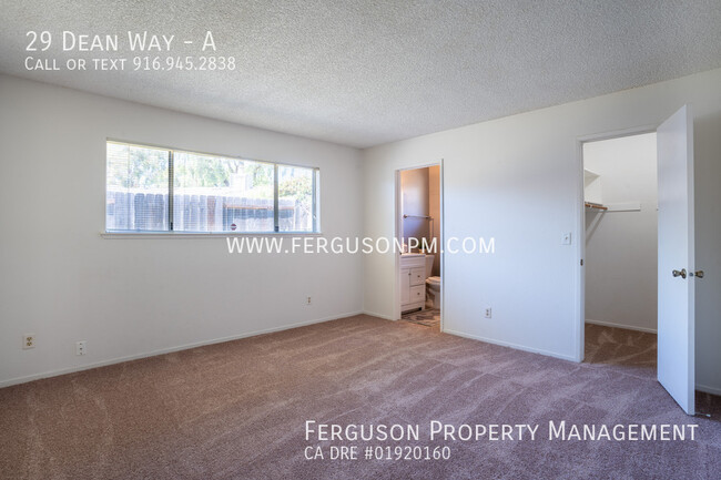 Building Photo - Recently Renovated Duplex in Folsom