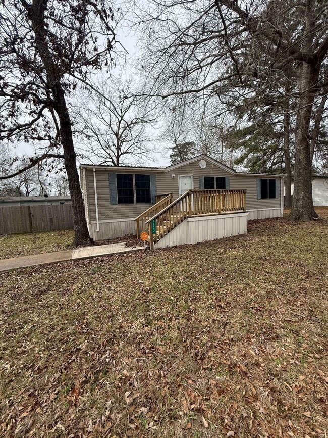 Building Photo - 16484 Brittany Way