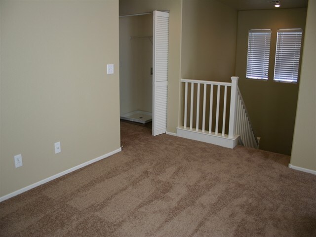 Building Photo - 1171 Paradise Safari Dr