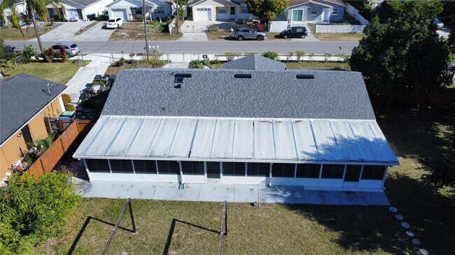 Building Photo - 126 N Observatory Dr