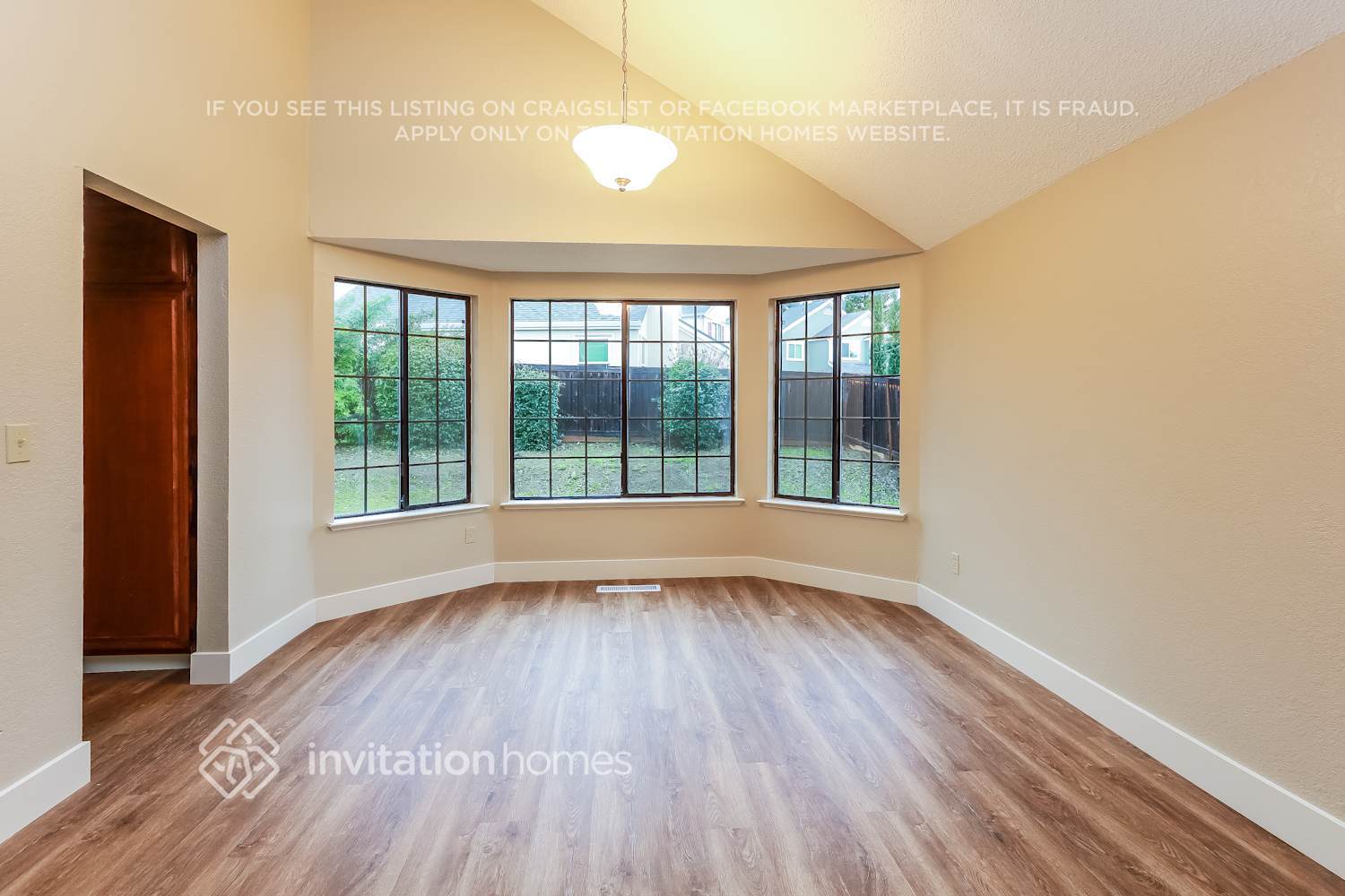 Building Photo - 2592 Clipper Ln