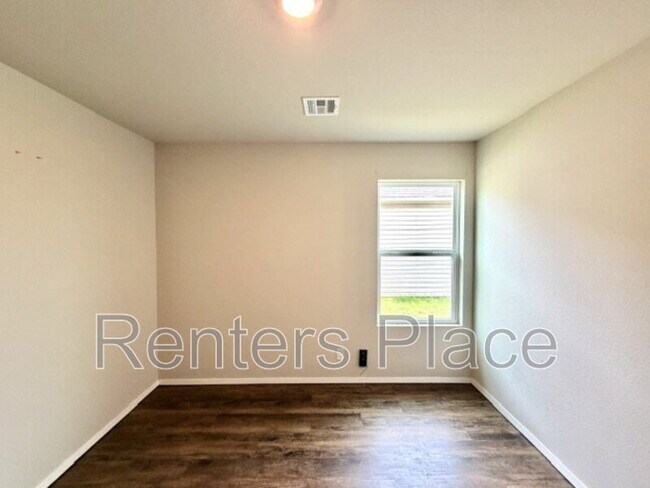 Building Photo - 2107 S Amarillo Dr