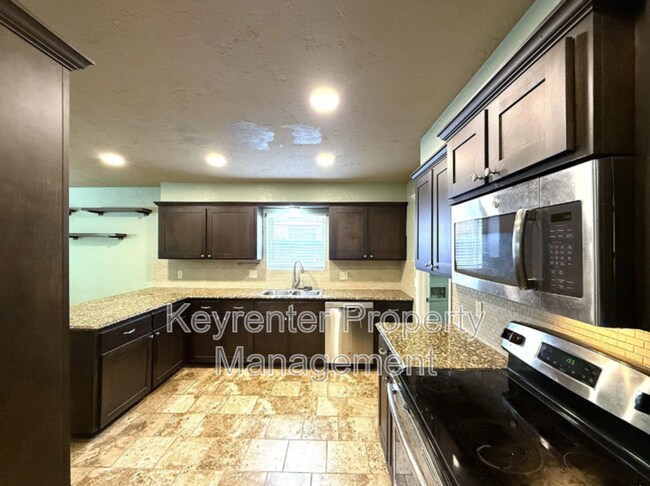 Building Photo - 5324 Eden Dr