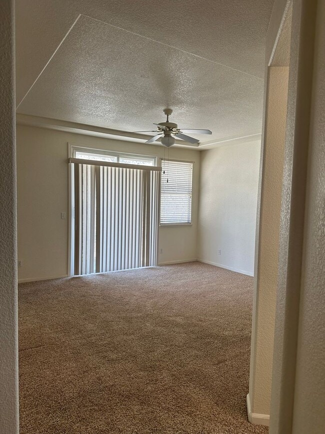 Building Photo - STUNNING!!!  Gorgeous Home In Connor Estates