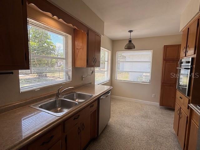 Building Photo - 619 Richmond St