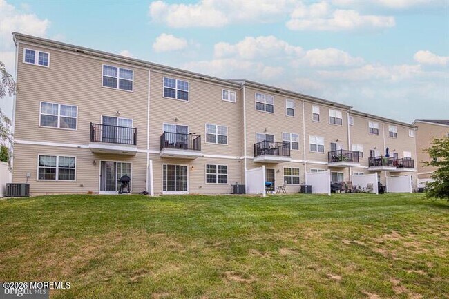 Building Photo - 109 Creekside Wy