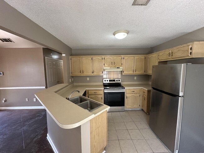 Building Photo - 5534 Lacey Cove