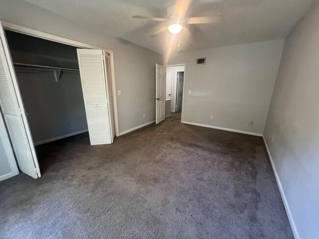 Building Photo - 111 Timber Ln