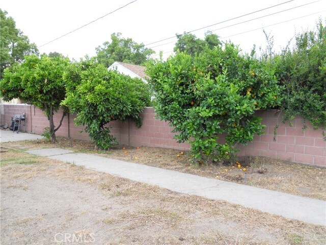 Building Photo - 3071 N Crescent Ave