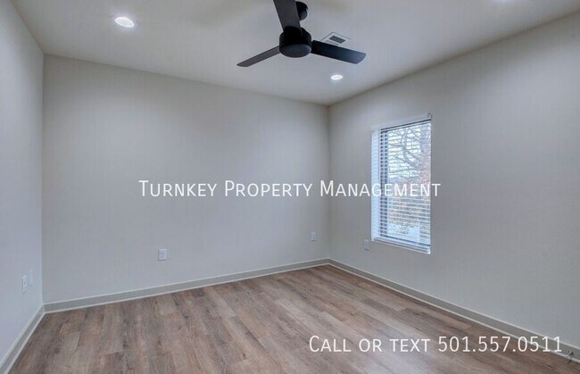 Building Photo - 915 North Street