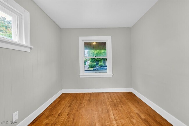 Building Photo - 4455 W 48th St