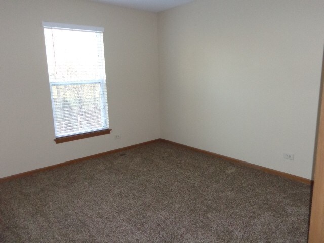 Building Photo - 1404 Keele Dr