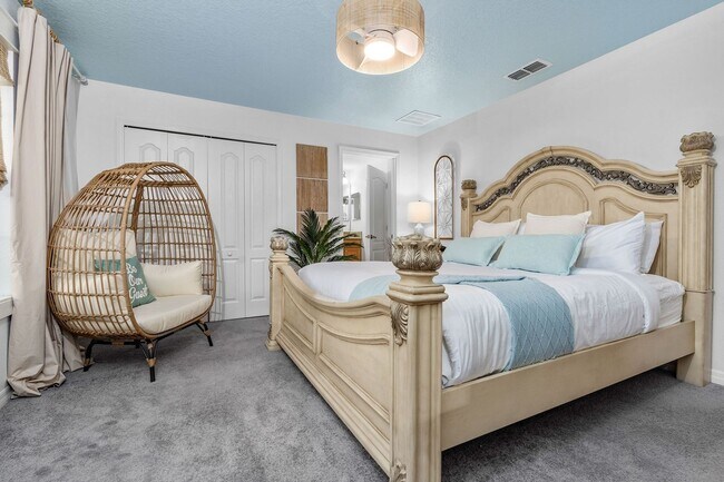 Building Photo - Stunning 4BR Resort Home in Four Corners, ...