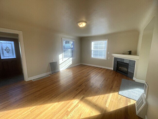 Building Photo - 28thse