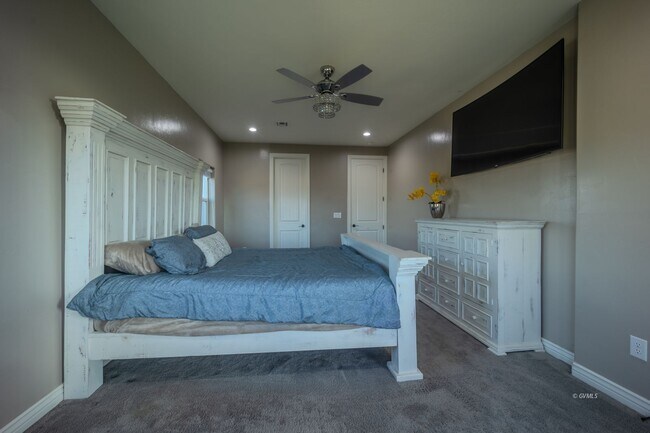 Building Photo - 2985 Bentley Dr