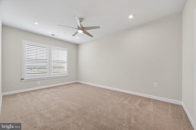 Building Photo - 21630 Hawksbill High Cir