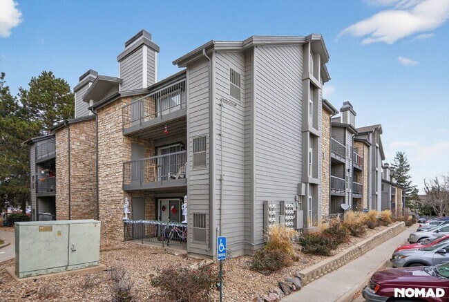 Building Photo - 2575 S Syracuse Way