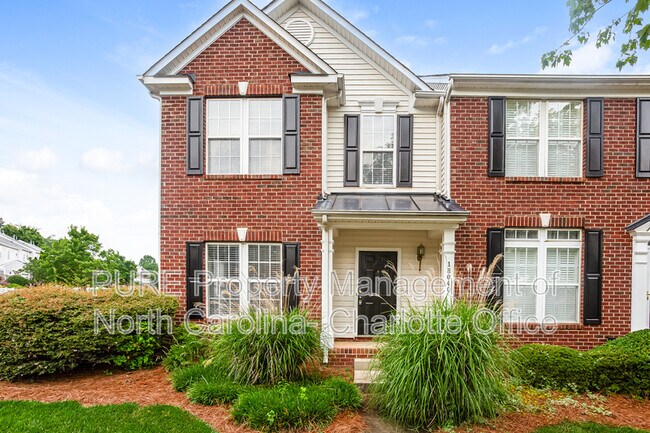 Building Photo - 18040 Delmas Dr