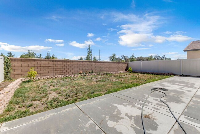 Building Photo - Spacious 5-Bedroom Home in Spencer’s Crossing – Murrieta - 6 Month - 1 Year or Lease To Own!