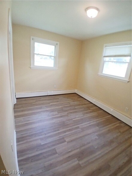 Building Photo - 137 Shields Rd